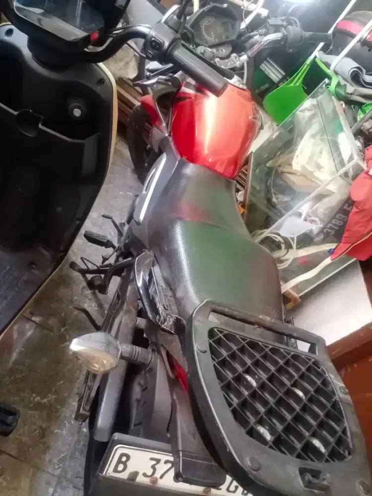 Jual motor bekas pribadi