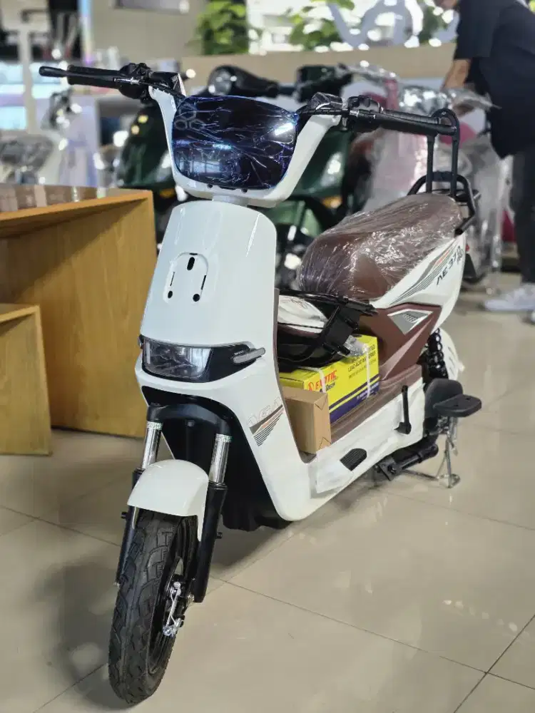 SEPEDA LISTRIK GRATIS KARPET GARANSI SERVICE SEUMUR HIDUP