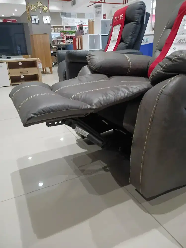 Dijual cepat sofa recliner single