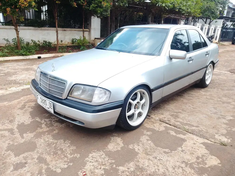 Mercedes-Benz C200 1997 Bensin