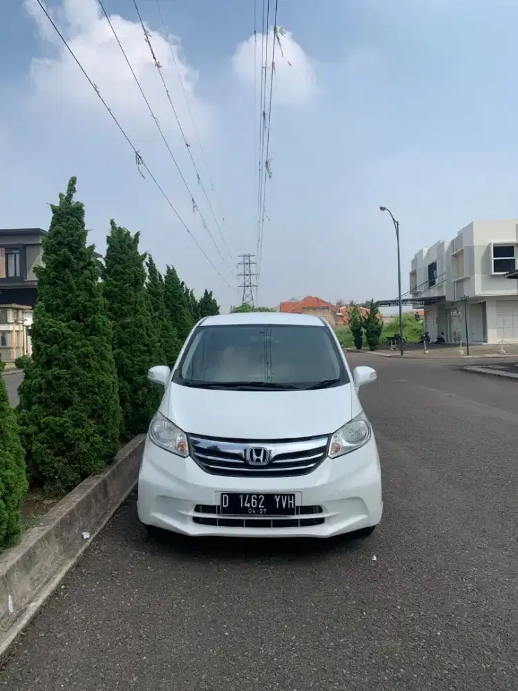 FREED SD 2013 DOUBEL AC