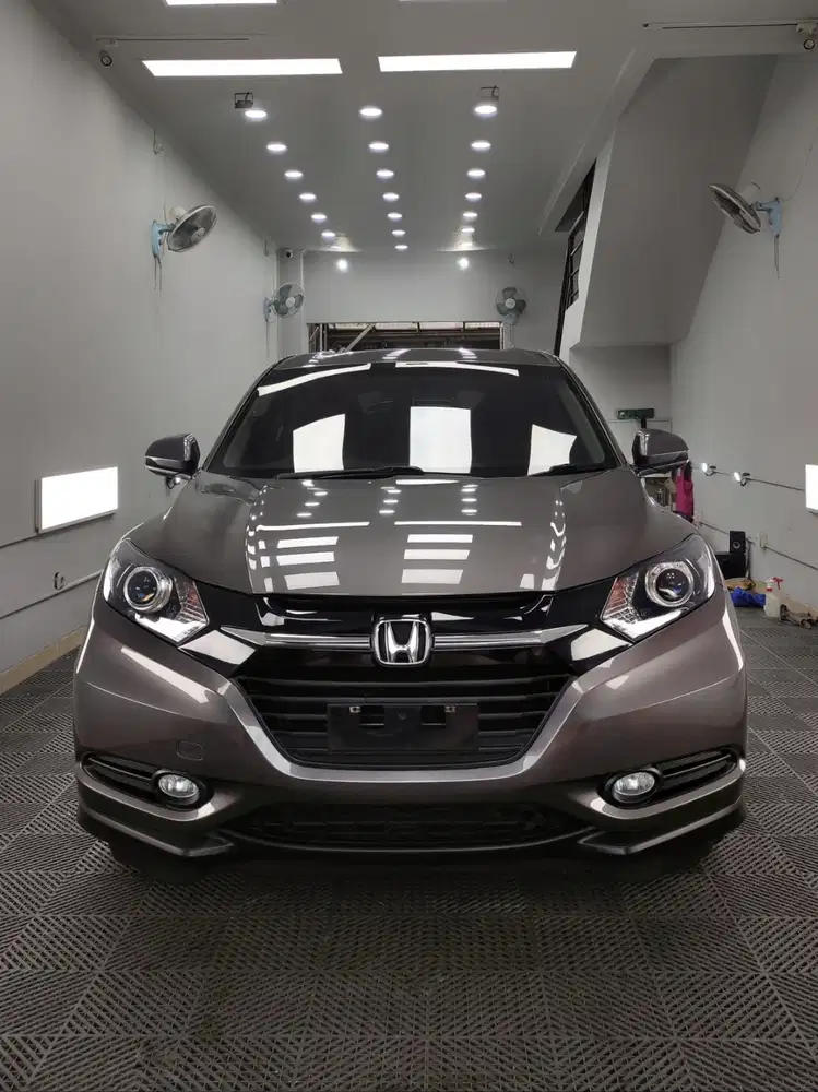 [Km71.000] HRV E CVT 2018 Plat Genap