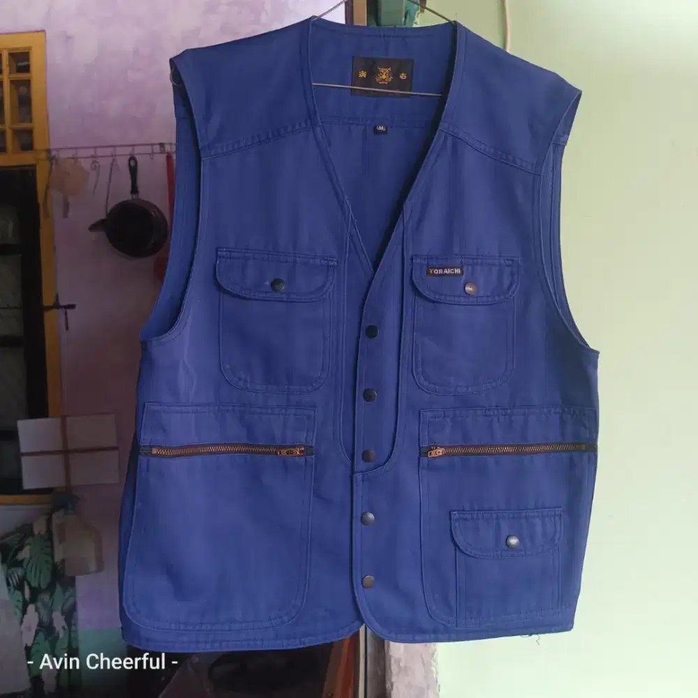 Rompi Pria Keren Banyak Sakunya