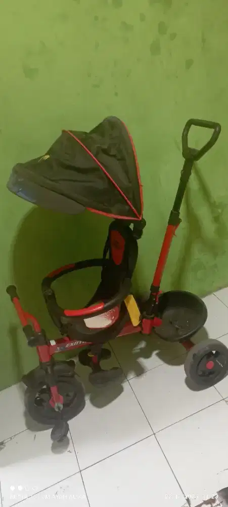 Sepeda roda 3 anak sama vespa roda 3