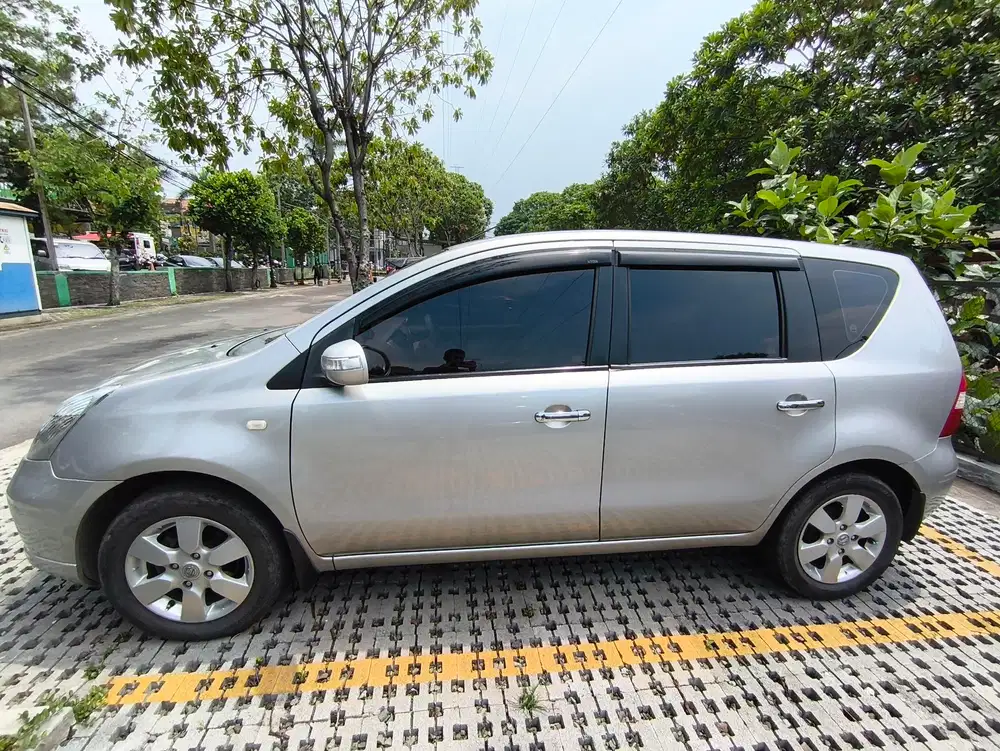 Nissan Livina 2008 Bensin