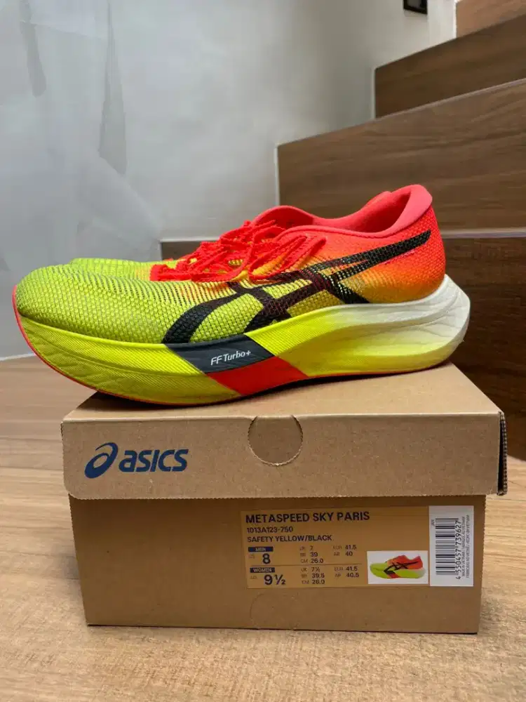 Sepatu Running Asics Metaspeed Paris