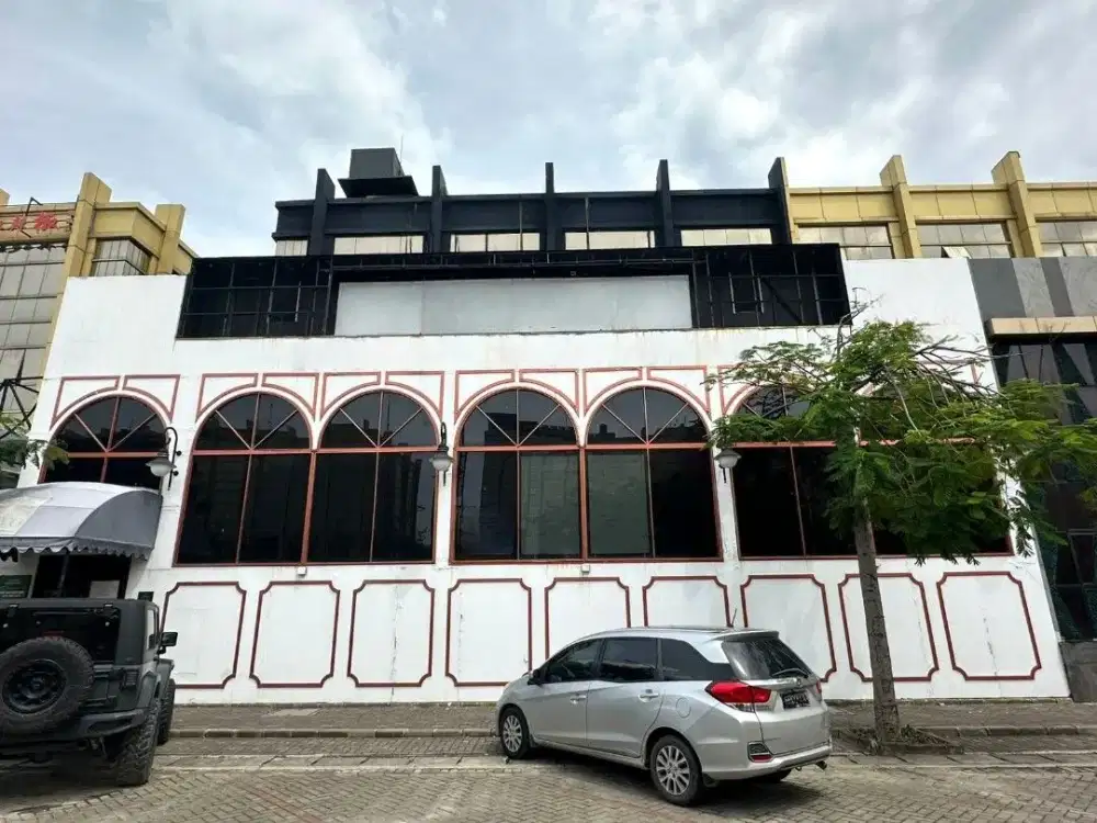 Ruko 4 Gandeng Beach Boulevard Golf Island PIK 4,5x15 Ex Kitchen Bar Lounge