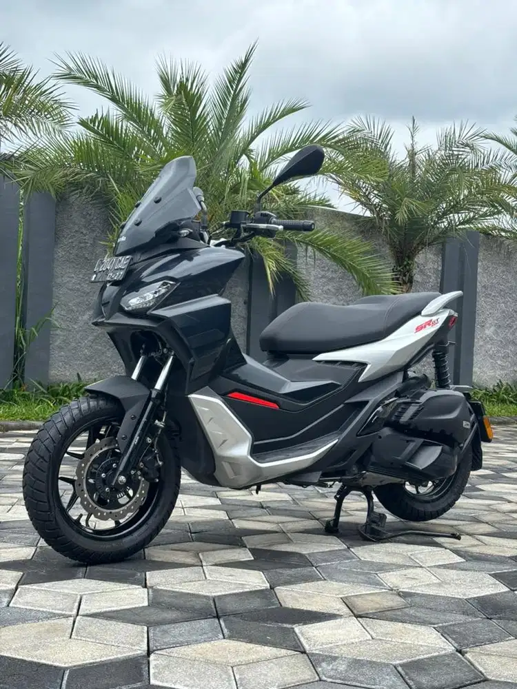 Aprilia SR GT 200 Th 2022 ABS IGet Odo 6rb Hitam Metalik Koko Motor