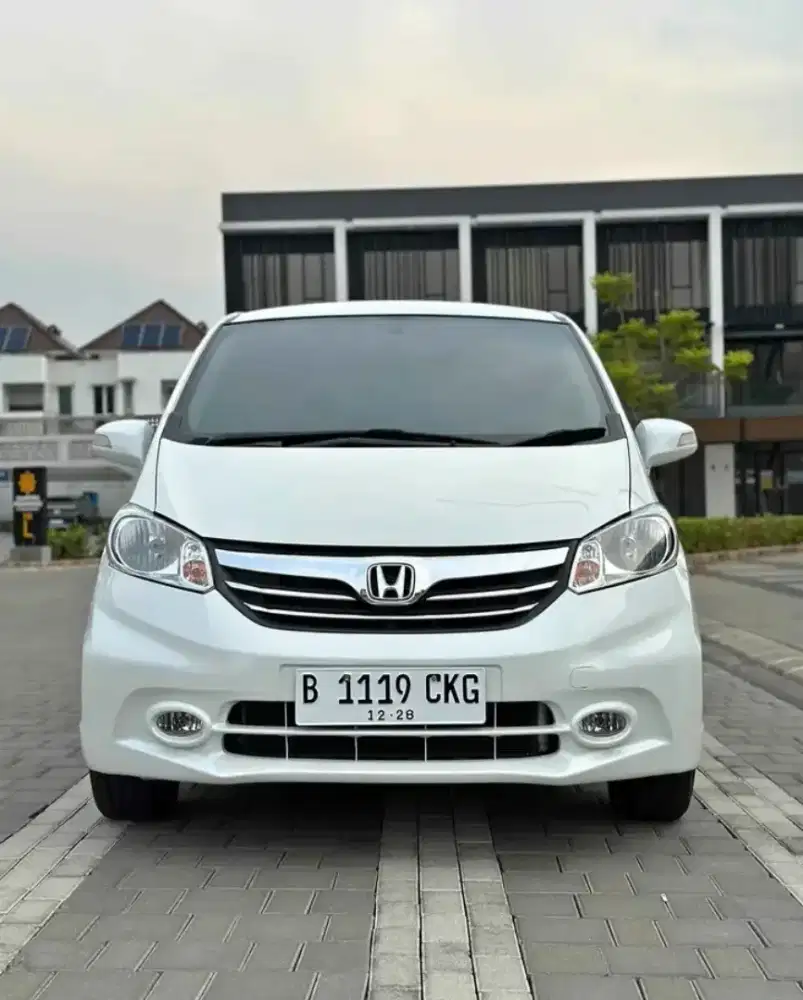 Honda Freed PSD E 2013 Gress