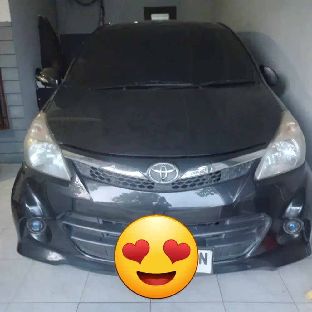 Avanza Veloz Luxury VVTi MT