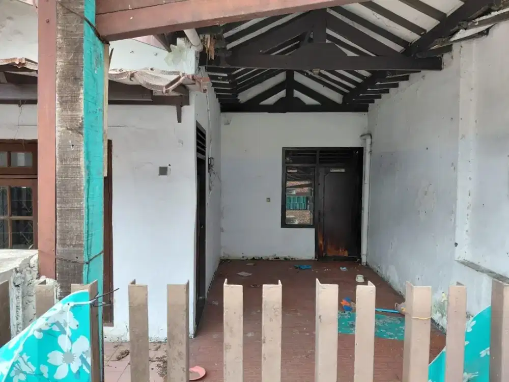 DIJUAL RUMAH BUTUH RENOV DI KAYU PUTIH PULOGADUNG JAKARTA TIMUR