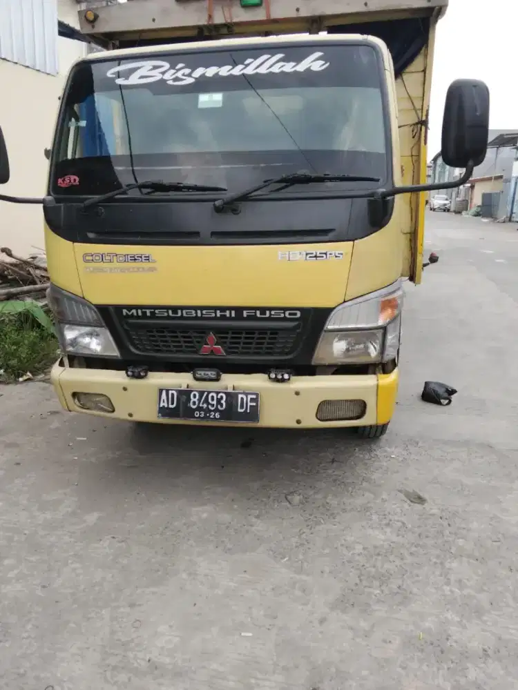 Dijual truk mitsubishi canter HD Th 2013