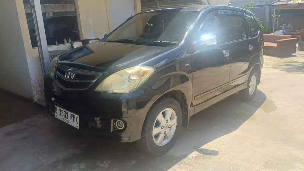 Toyota Avanza 2010 Bensin