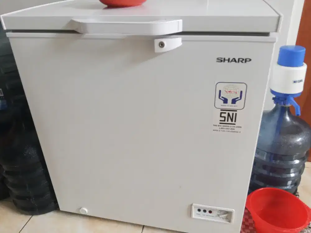 Jual freezer sharp