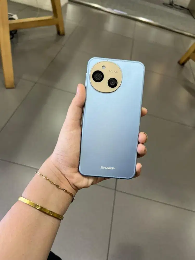 Handphone Sharp Aquos sense 9 Bisa dicicl