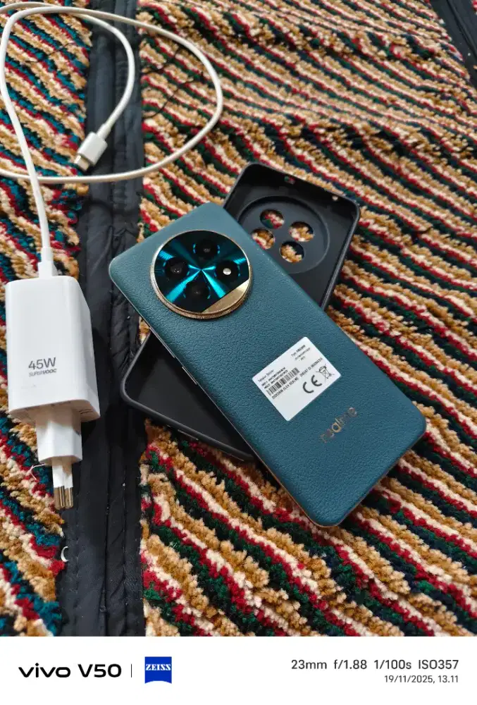 Realme 13 pro 5G ram 12+12/256 kelengkapan hp charger