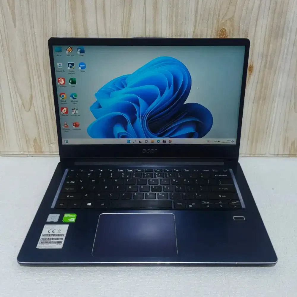 Acer Swift slim Nvidia core.i3 gen7 Ram8GB/ssd512GB bogor