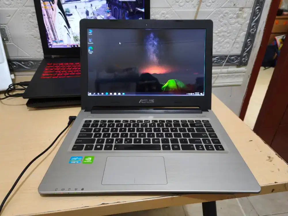 Laptop ASUS A46CB Core i5 3317U 4GB/128GB Nvidia GT 740M 2GB Ada Minus