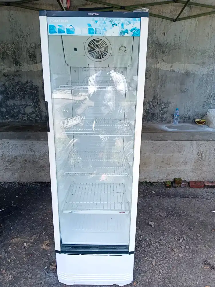 Showcase polytron normal, orisinil, blm pernah servis