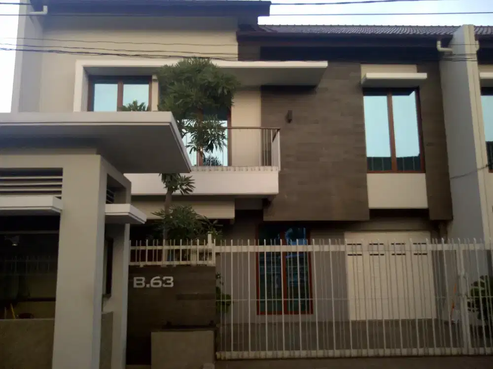 Rumah semi minimalis modern, lokasi strategis, harga terjangkau, nego.