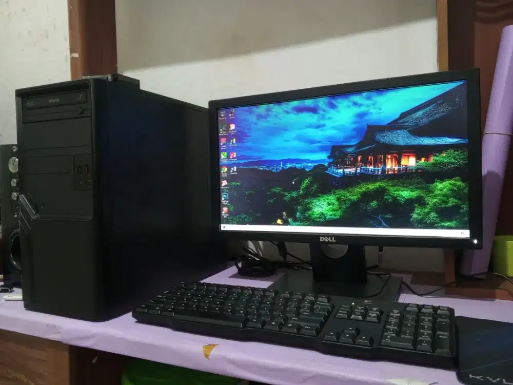 Pc gaming roblox / intel core i7 + ram 8gb + monitor 20inch siap pakai