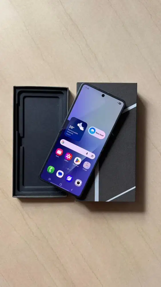 Samsung Z Flip 7, 256 Gb resmi sein