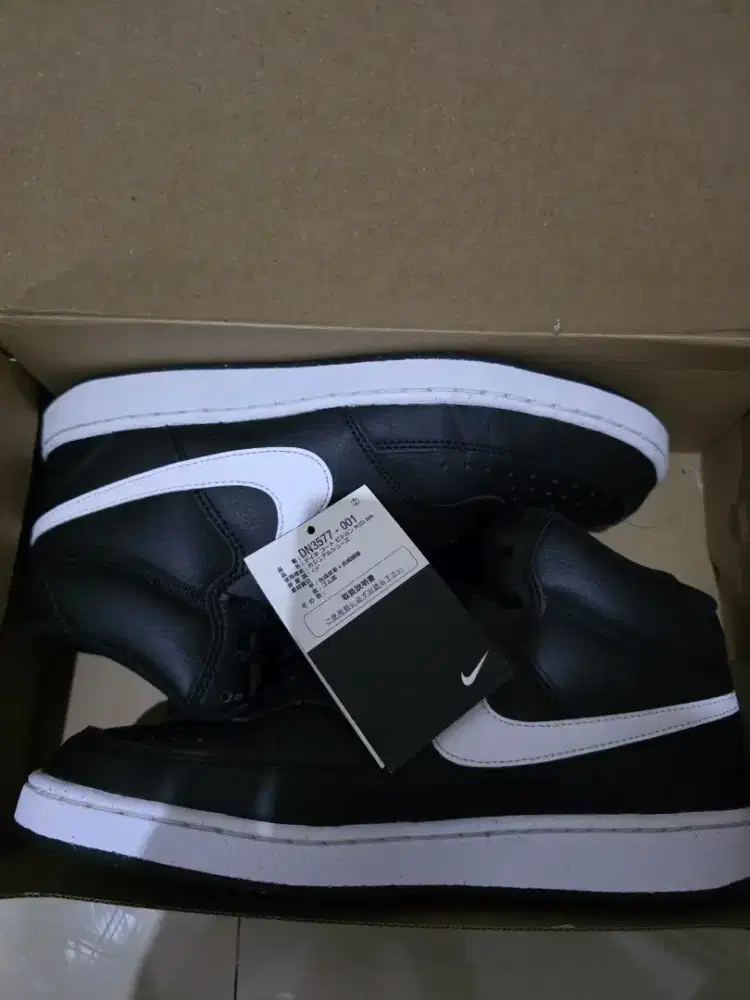 Sepatu Nike Court Vision MID NN like new