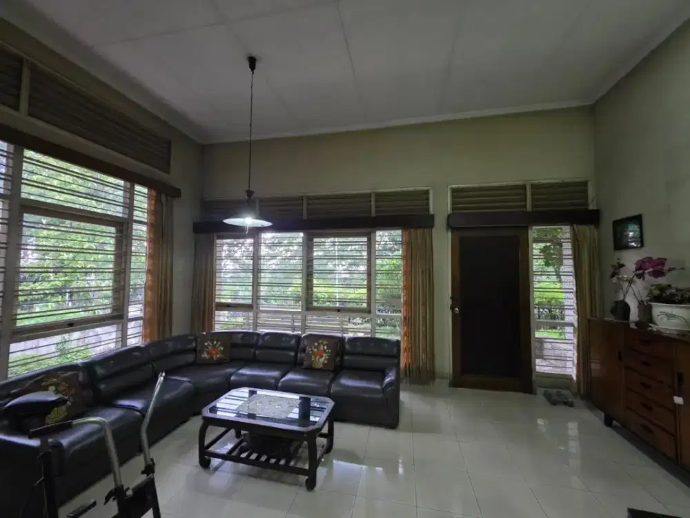 Dijual Rumah Lokasi Tengah Kota di Jl. Diponegoro Semarang
