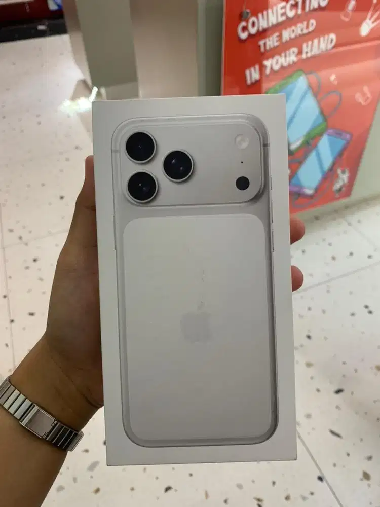 IPHONE 17 PRO MAX SILVER 256 GB