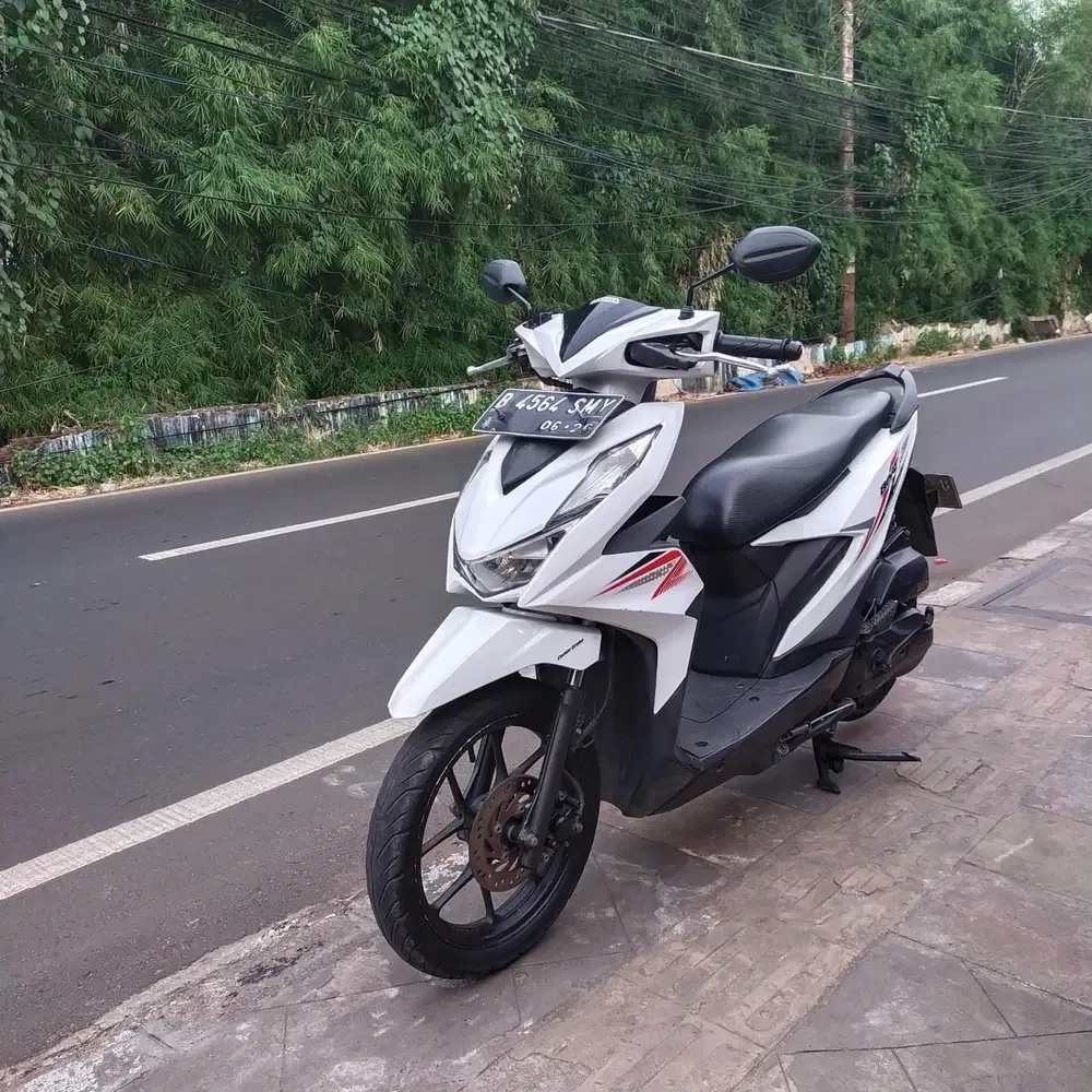 Honda Beat New 110 2021 Orisinil lengkap Bagus putih