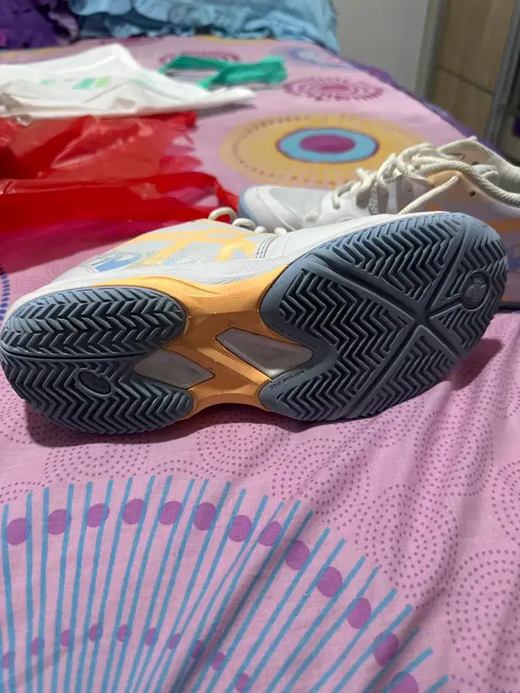 sepatu asics  gel court ff padel