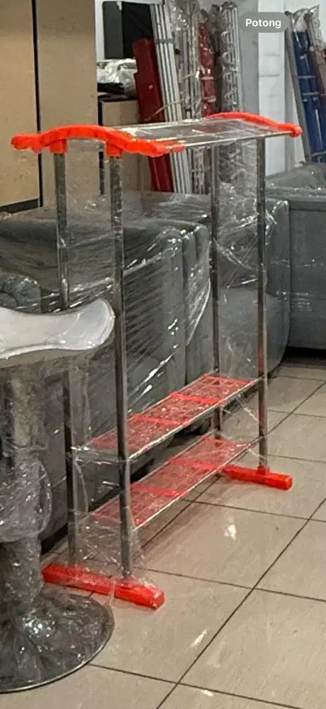 Promo Jemuran handuk + sepatu ukuran besar kondisi baru