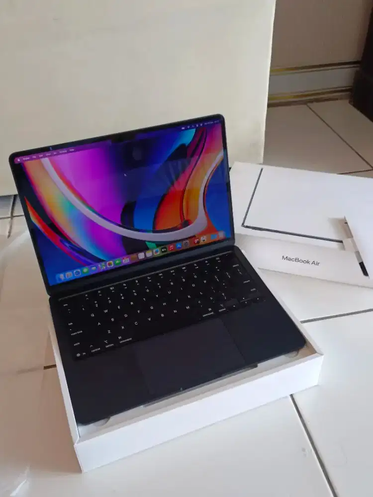 Dijual Cepat MacBook Air M4 2025 Fullset