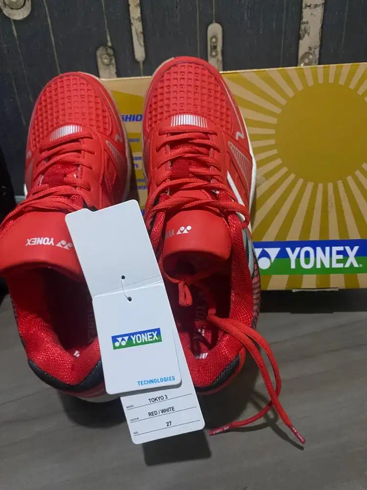 DIJUAL!! SEPATU YONEX TOKYO 3 SIZE 27 BRAND NEW NEGO
