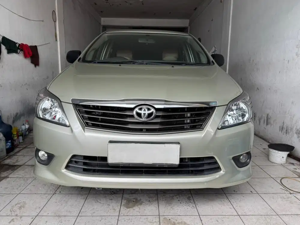 Tdp 25 Jt Toyota Kijang Innova 2.5 E Diesel Manual 2013 Silver 1 Nama