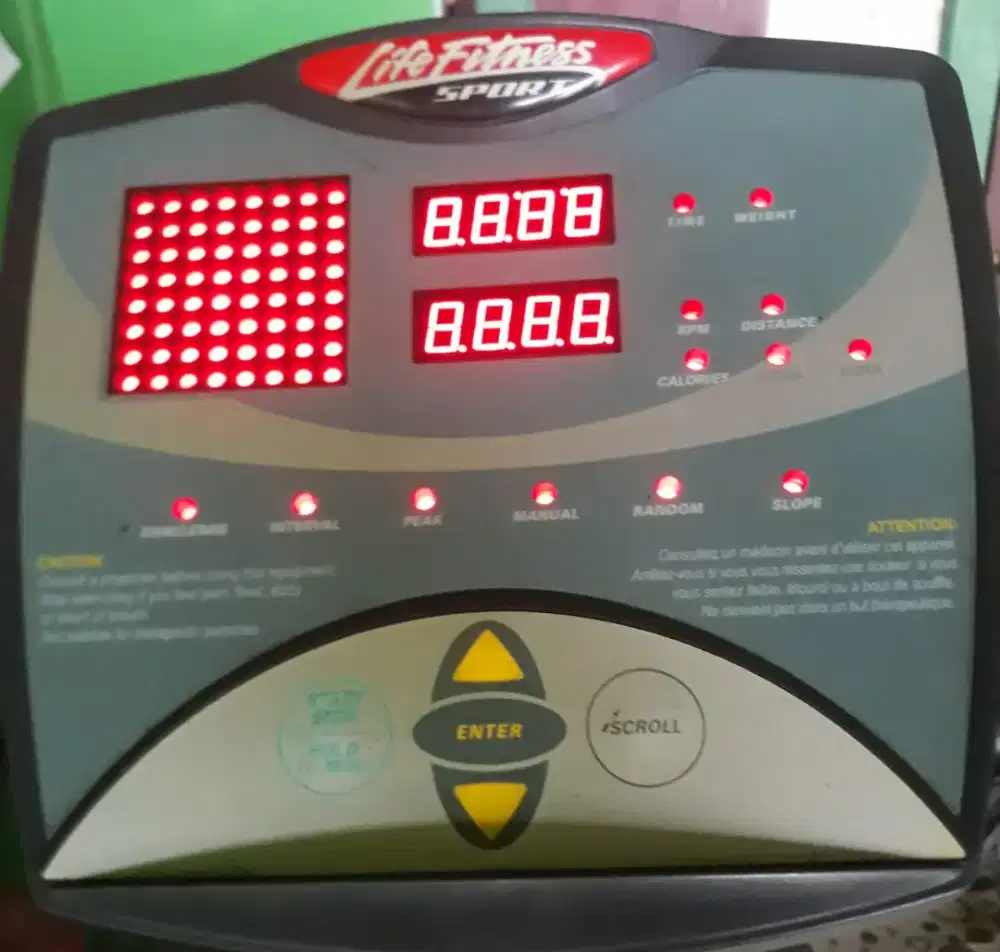 Alat fitness crostrener life fitness X3