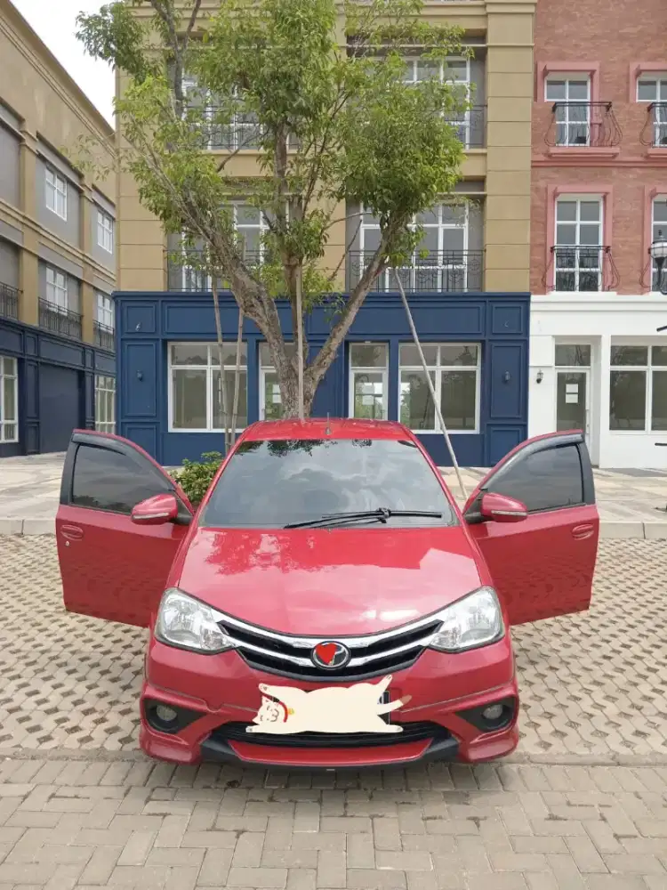 Dijual Cepat! Toyoa Etios Valco Series Tom's limited edition 2015 !!