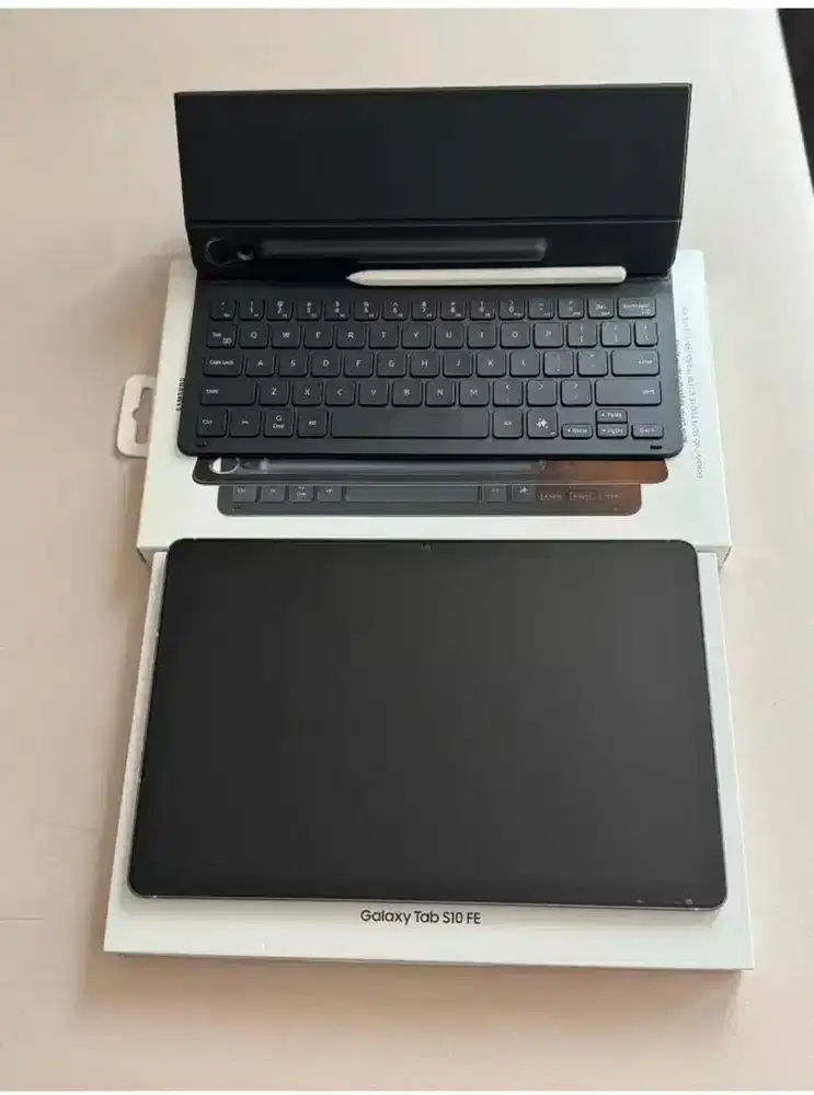 Like new SAMSUNG GALAXY S10 FE 8/128gb