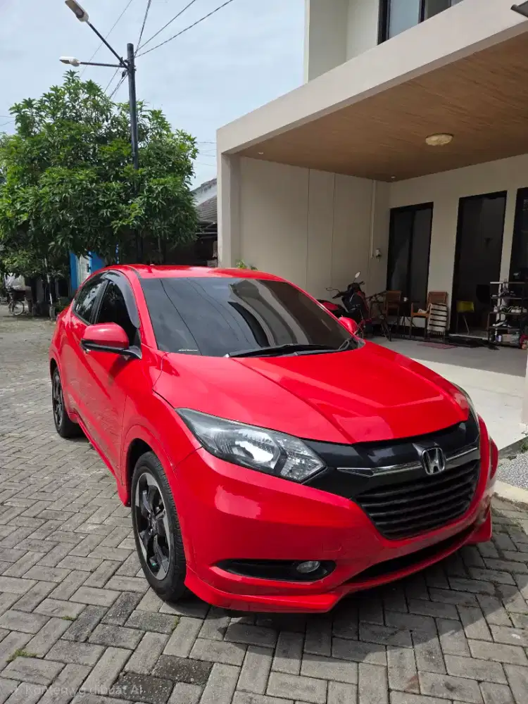 Honda HRV E AT 2016 Merah AG Kediri