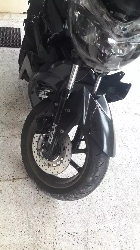 Velg beserta ban nmax old depan belakang. Ukuran ban besar