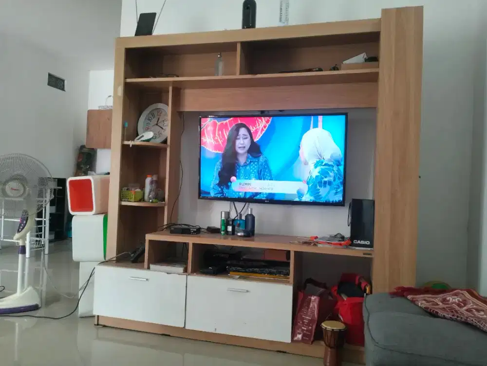 TV LG 43 Inch Ada Minus