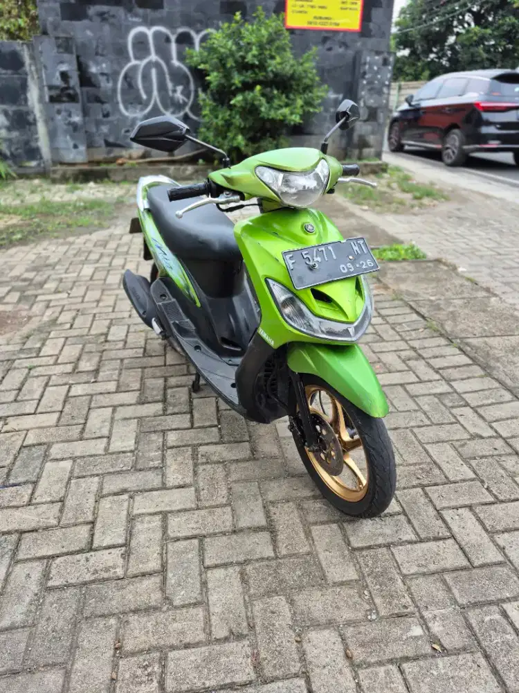 Dijual Yamaha Mio smile tahun 2011 surat lengkap