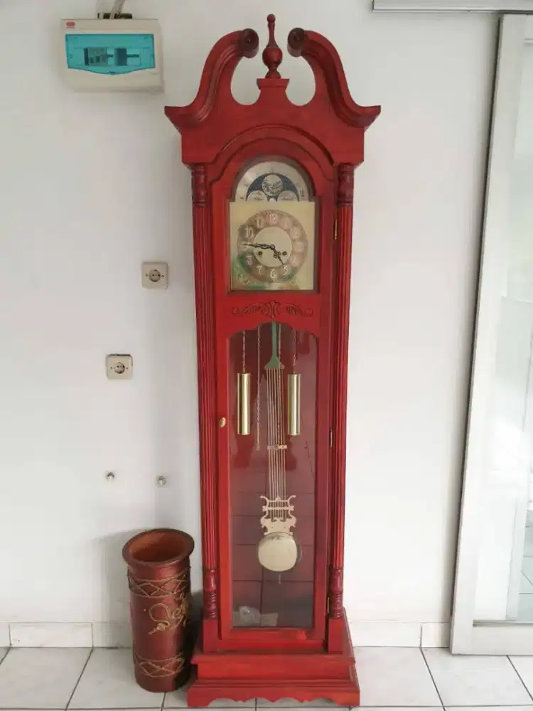 JAM ANTIK KAYU MAHONI