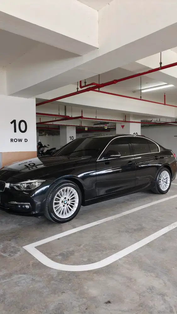 BMW 320i 2018 Bensin