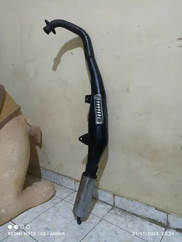 Knalpot suzuki satria 2 tak copotan bawaan motor