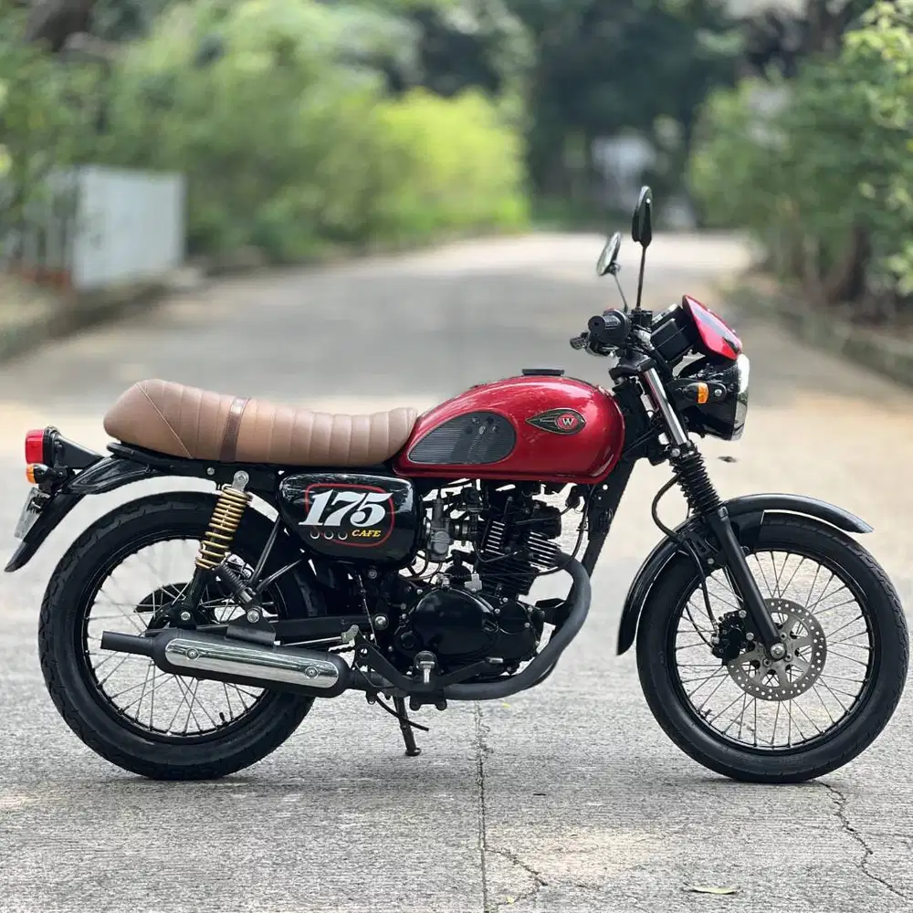 KAWASAKI W175 CAFE MERAH 2019 KM LOW PAJAK PANJANG MULUS