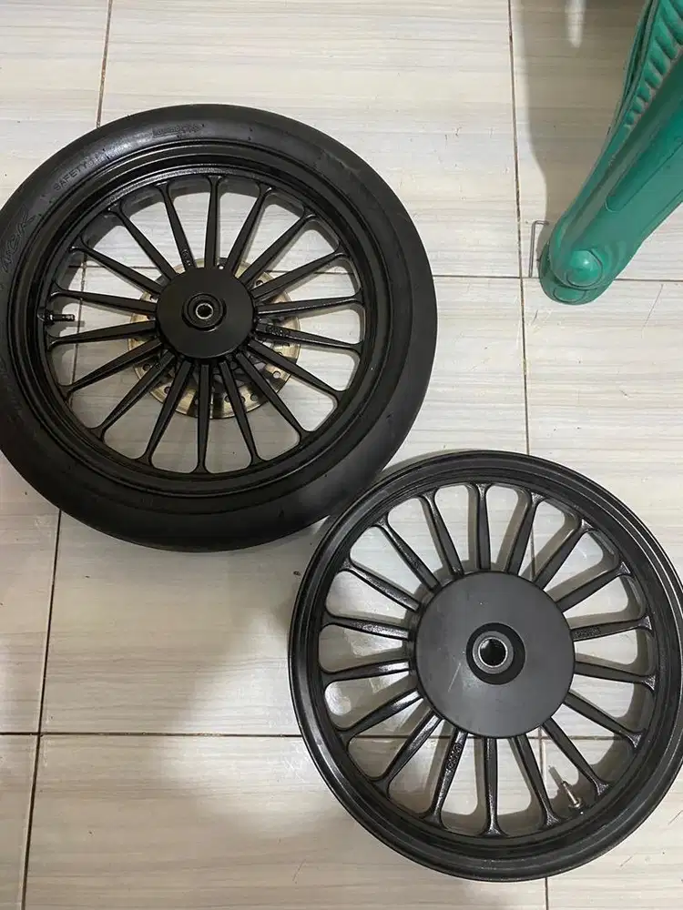 Velg vnd copy daytona r14 vario125/150