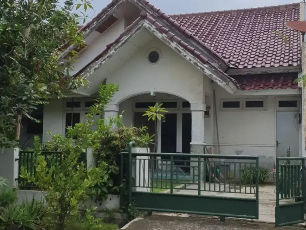 DIJUAL RUMAH DG HALAMAN LUAS DI DUTA GRAHA BEKASI UTARA