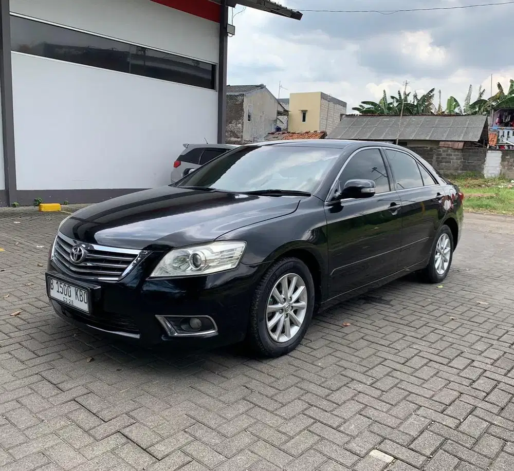 Toyota Camry G at 2011 hitam