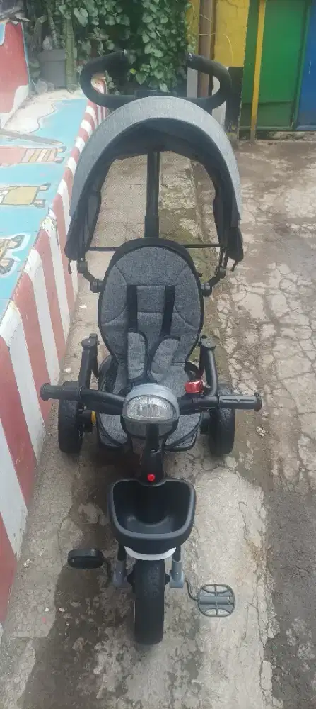 sepeda roda tiga Iora 2 in 1